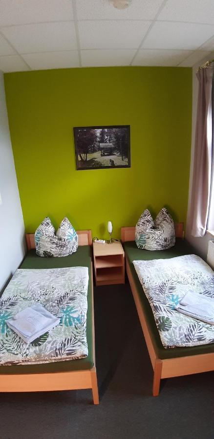 Gasthof Zum Alten Schulmeister Harra Экстерьер фото